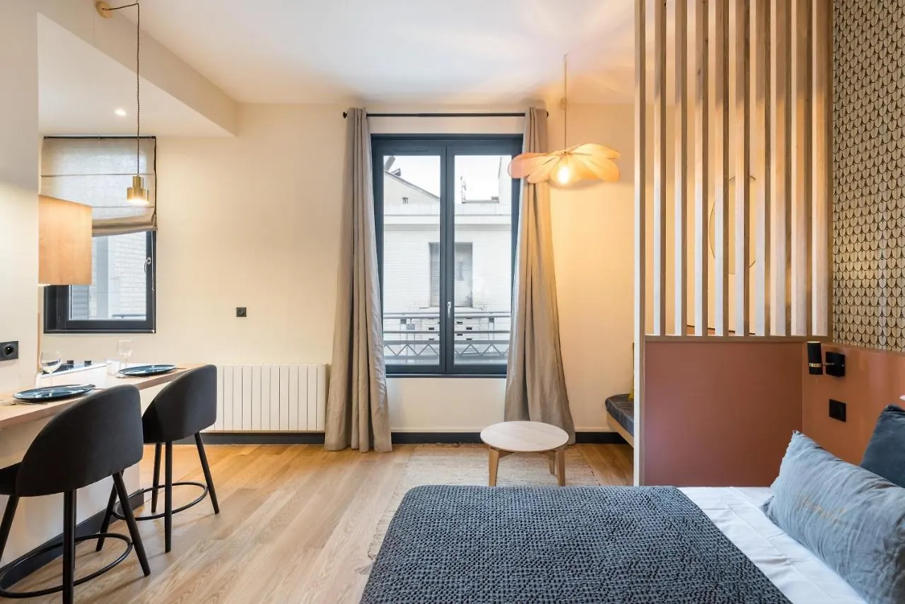 Honore - Suite Arbre Sec Lyon 0*,  Frankreich